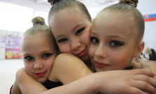 Moderné gymnastky si priniesli z Varšavy zlato a bronz