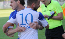 Nečudujte sa, už aj vo futbale chýbajú hráči