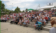 Folklórny Hažlín sa vydaril, diváci sa zabávali