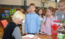 Obľúbená spisovateľka Gabriela Futová opäť medzi deťmi v Základnej škole na Komenského ulici v Bardejove