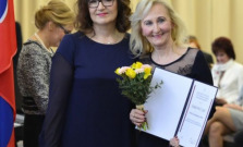 Najvyššie rezortné ocenenie pre Evu Kurnátovú, riaditeľku Spojenej školy na Štefánikovej ulici v Bardejove