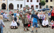 Bardejov sa vrátil do trinásteho storočia, dynamické nasvietenie Radničného námestia