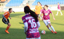 Víťazná rozlúčka futbalistiek Bardejova s jesennou časťou, zimovať budú na prvom mieste