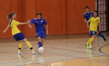 Mladé futbalistky odohrali prvé kolo doma, skončili druhé a postúpili