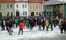 Bardejovčania si prevzali betlehemské svetlo