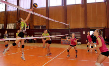 Volejbalistky dolného gymnázia postúpili do krajského kola