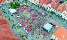 My sme východ dorazil do Bardejova, vystúpili aj Heľenine oči