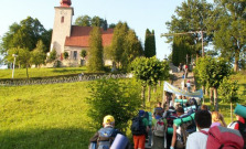 Do Gaboltova prišlo niekoľko tisíc veriacich