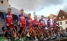 Medzinárodné cyklistické preteky, ktoré začínajú v Bardejove, slávnostne odštartovali