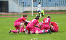 Futbalistky Bardejova získali na Slovane cenný bod, Semanová strelila gól roka