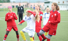 Nádejné futbalistky zimujú na druhom mieste, počas víkendu zabojujú o celkové prvenstvo na HSM
