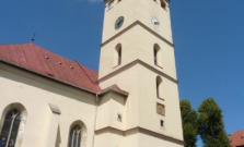 Začína sa rekonštrukcia kostolnej veže v Stropkove