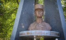 Slávnostné odhalenie pamätníka a busty M.R. Štefánika v Poprade