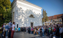 V Poprade sa uskutočnil pochod na podporu zamestnancov nemocnice