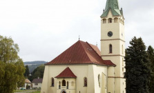 V Stropkove zrekonštruovali kostolnú vežu