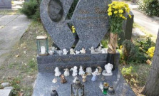 Pätnásťročný Ján zo Zborova opäť kradol, teraz sošky z cintorína