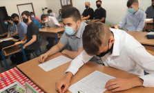 Polročné hodnotenie dostane v Košickom kraji viac ako 23-tisíc stredoškolákov