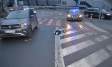 Vodička na priechode v Košiciach zrazila mladého chodca, utrpel ťažký úraz