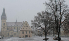 Utorok priniesol do Bardejova prvý sneh!