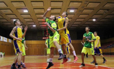 Basketbalisti vo Vihorlatskej lige dvakrát vyhrali