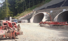 VIDEO | Ďalší míľnik v tuneli Bikoš splnený – na finál hotové ostenie