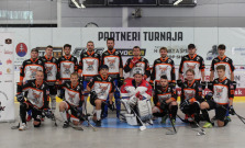 Bardejovskí hokejbalisti na turnaji v Liptovskom Mikuláši
