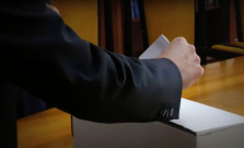 VIDEO | Poslanci mesta Bardejov tajne volili Mestskú radu