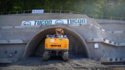 VIDEO | Začali sa práce na razení tunela Okruhliak