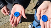 UNICEF organizuje zbierku Modrý gombík