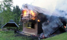 Krátka správa: V Bardejove horela chata