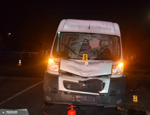 Tragická dopravná nehoda. Kolobežkár stret s autom neprežil