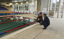 Rekonštrukcia krytej plavárne na Národné olympijské centrum plaveckých športov úspešne napreduje