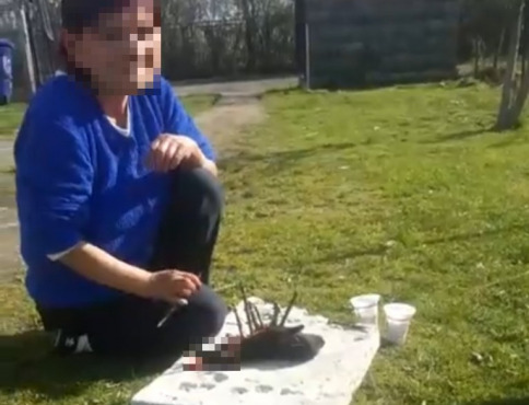Hrôza na východe: Naživo obetovala šteňa pri čiernej mágii