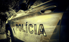 Auto skončilo na streche, vodička nafúkala 2 promile