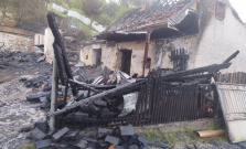 Včera horelo v Hrišovciach: zhorel dom aj tri stavby