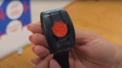VIDEO | Seniori vo Svidníku dostanú SOS náramky