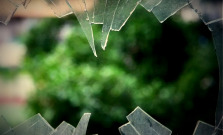 Mladíci kradli v obci Brezov