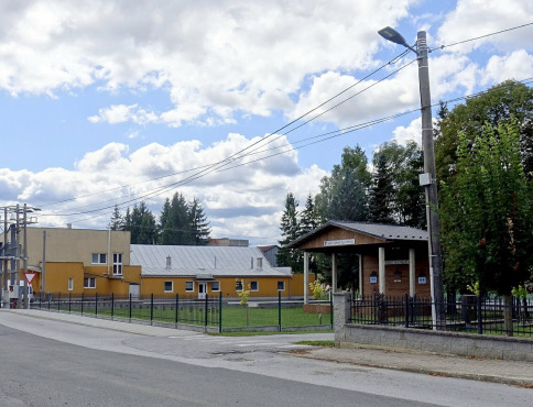 V Hankovciach vykradol predajňu potravín 42 ročný muž