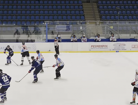 VIDEO | Medzinárodná amatérska hokejová liga spája hráčov troch krajín