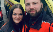 Záchranári v Košiciach asistovali pri pôrode dvojičiek priamo v teréne