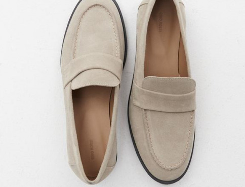 Návrat klasiky v štýle it-girls: dámske mokasíny v trendoch tejto sezóny