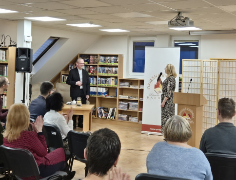 O manželstve, prítomnosti a budovaní vzťahov v Okresnej knižnici Dávida Gutgesela v Bardejove