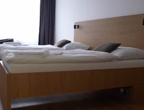 VIDEO | Krátkodobé ubytovanie priamo v centre Košíc - Hotel Akadémia