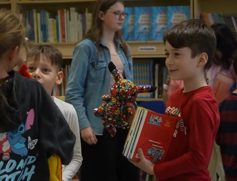 VIDEO | Žiaci SZŠ Didacticus dávajú knihám a hračkám druhú šancu!