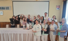 VIDEO | Vôňa vďaky: študenti GLS v Bardejove potešili nemocnicu bábovkami