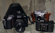 VIDEO | Šarišské múzeum vystavuje fotografie a fotoaparáty Leonarda Baňasa