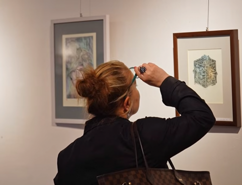 VIDEO |  V Katovej bašte ožíva umenie: Výstava Petra Kocáka láka verejnosť