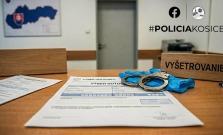 Vedúca pošty mala pripraviť klientov o tisíce eur, polícia ju obvinila z podvodu