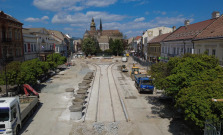 Takmer trojmiliónová obnova Dolnej brány napreduje podľa plánu, maratónci ju uvidia v plnej kráse