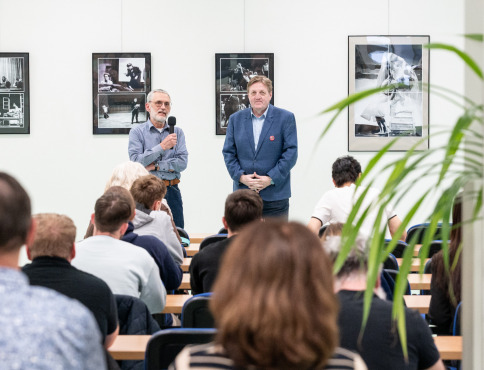 Peter Kalenský: Akademický Prešov vo fotografii